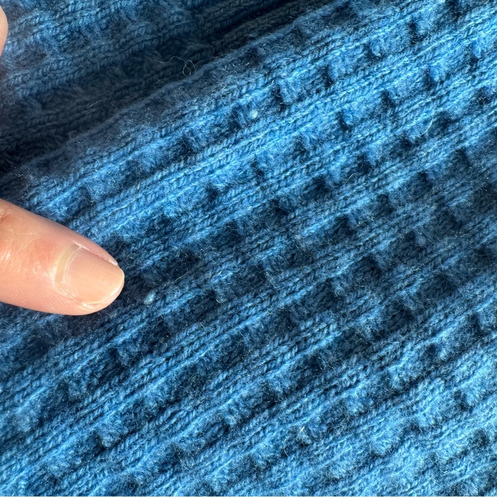 Everlane Blue Belgian waffle cashmere sweater - Picture 10 of 10